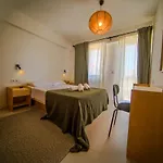 Alacati'da Saunali Jakuzili Çeşme