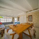 Alacati'da Saunali Jakuzili 빌라