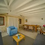 Alacati'da Saunali Jakuzili 빌라 Çeşme