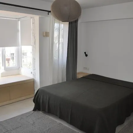 Alacati'da Saunali Jakuzili Villa