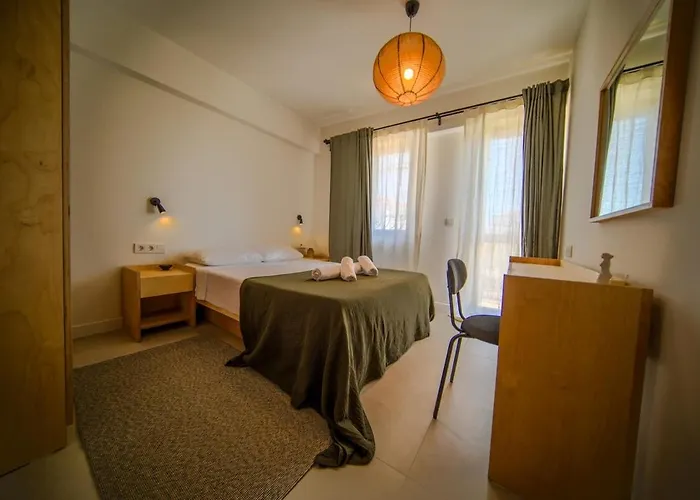 Alacati'da Saunali Jakuzili Cesme