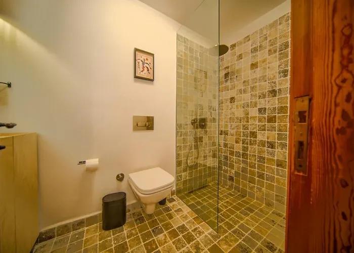 Alacati'da Saunali Jakuzili *