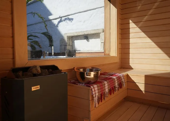 Alacati'da Saunali Jakuzili Villa *