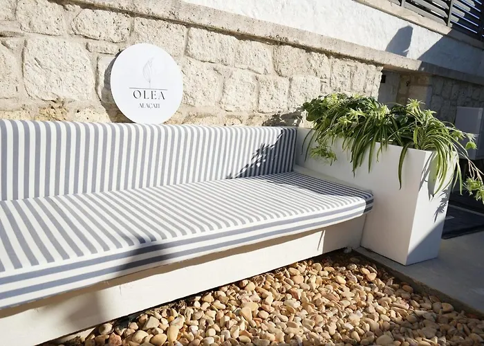 Alacati'da Saunali Jakuzili Cesme