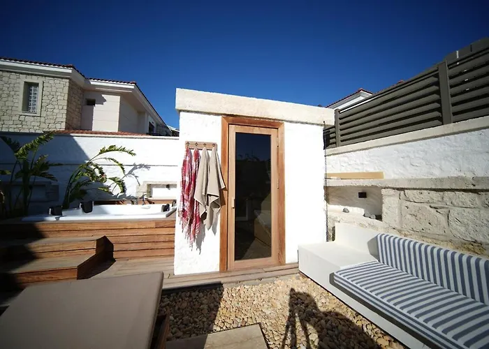 Alacati'da Saunali Jakuzili * Cesme